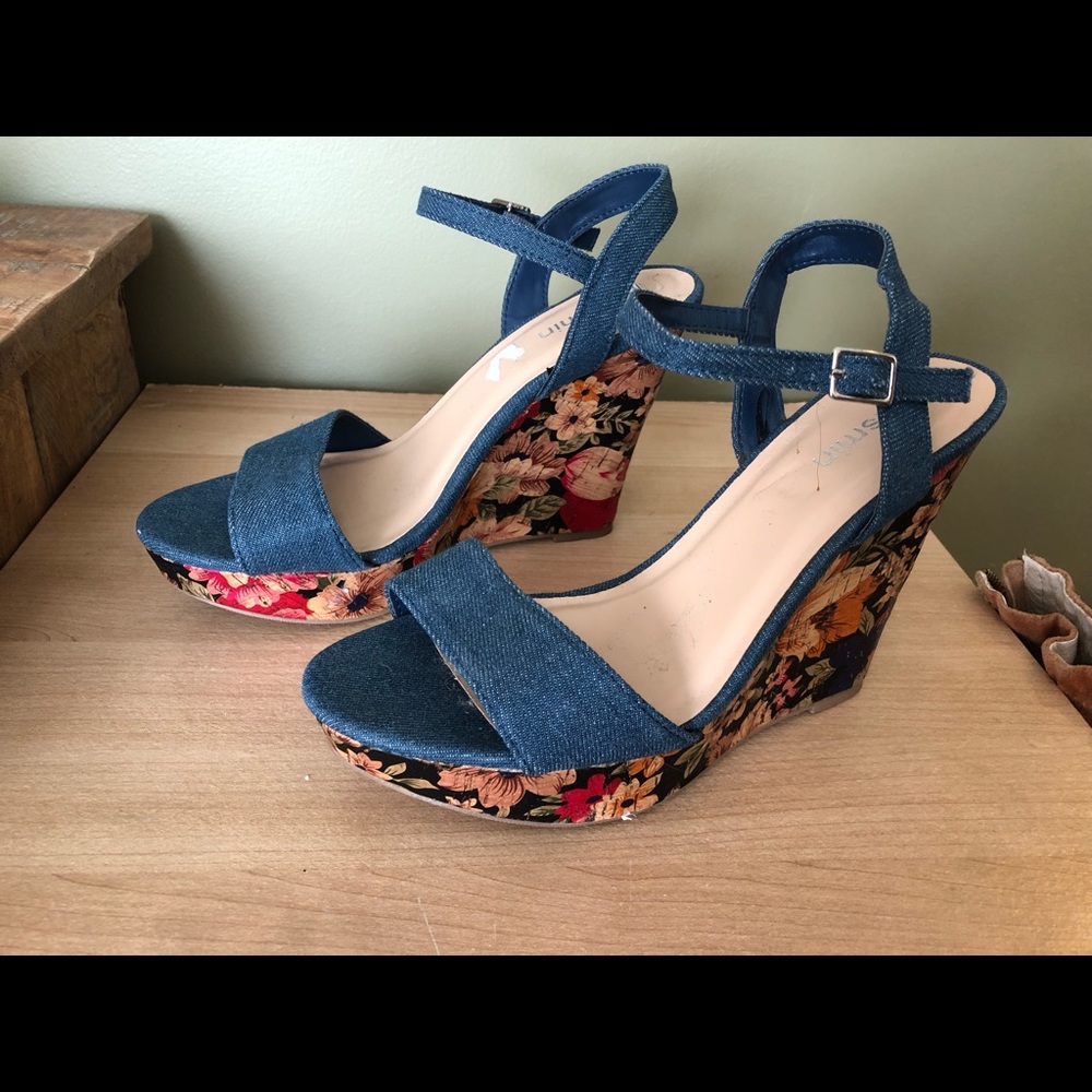 Jasmin Denim/Floral Wedges